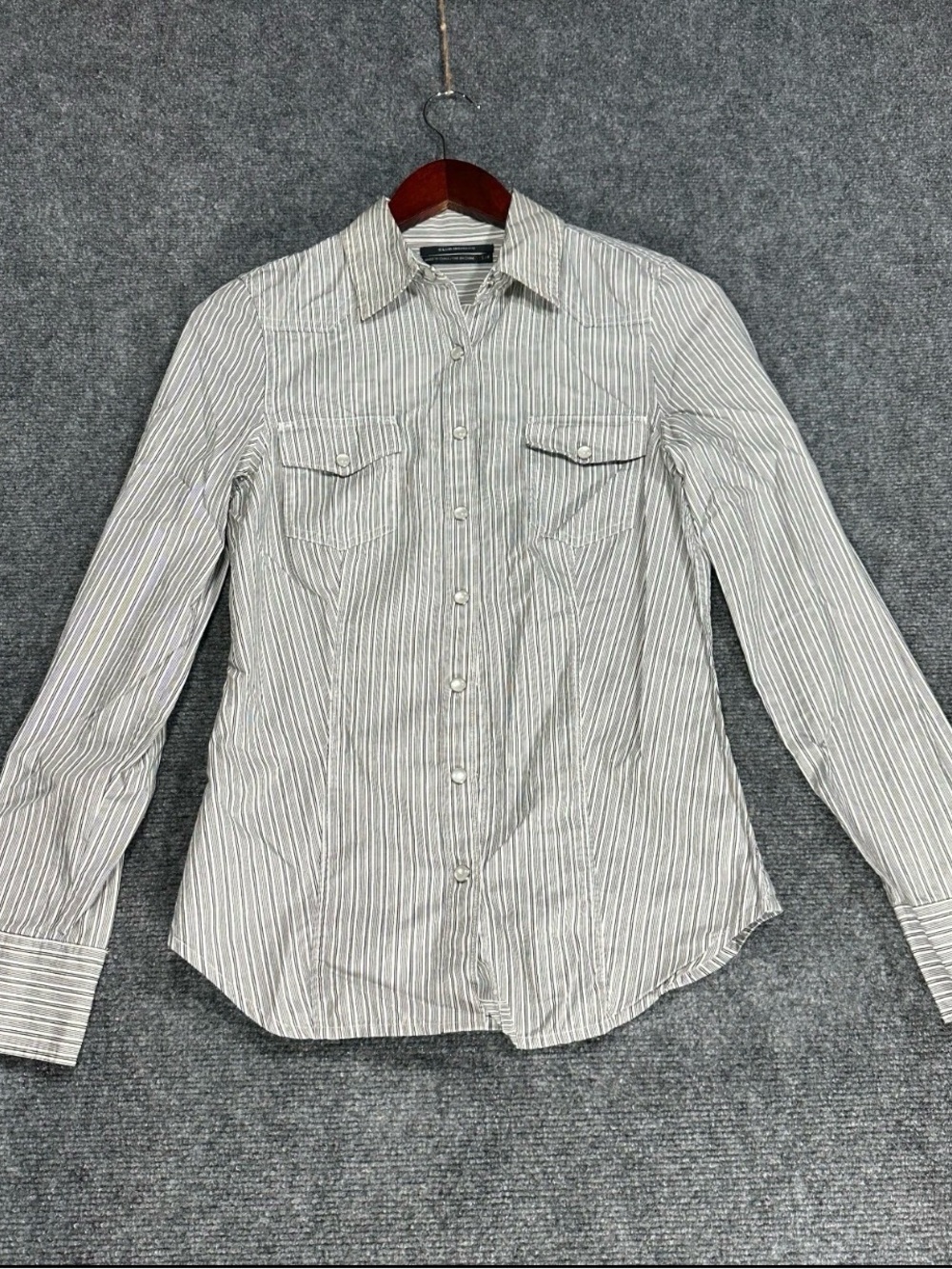 Club Monaco Top Womens Small Gray Cotton Stripe Long Sleeve Pearl Snap Up Pocket